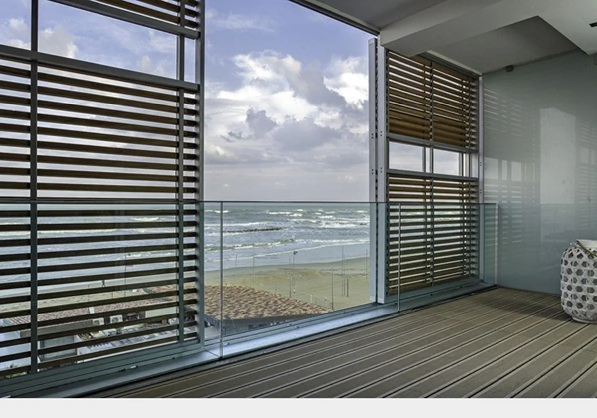 Slide_penthouse2