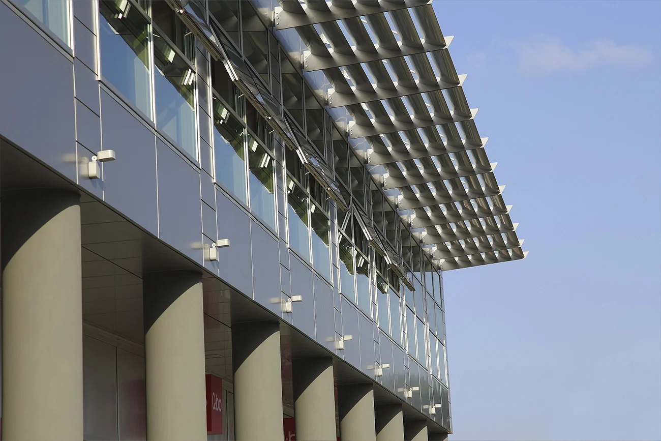 Q-bo-Wellness-Cadres-et-cadres-facades Cadres de toiture en acier